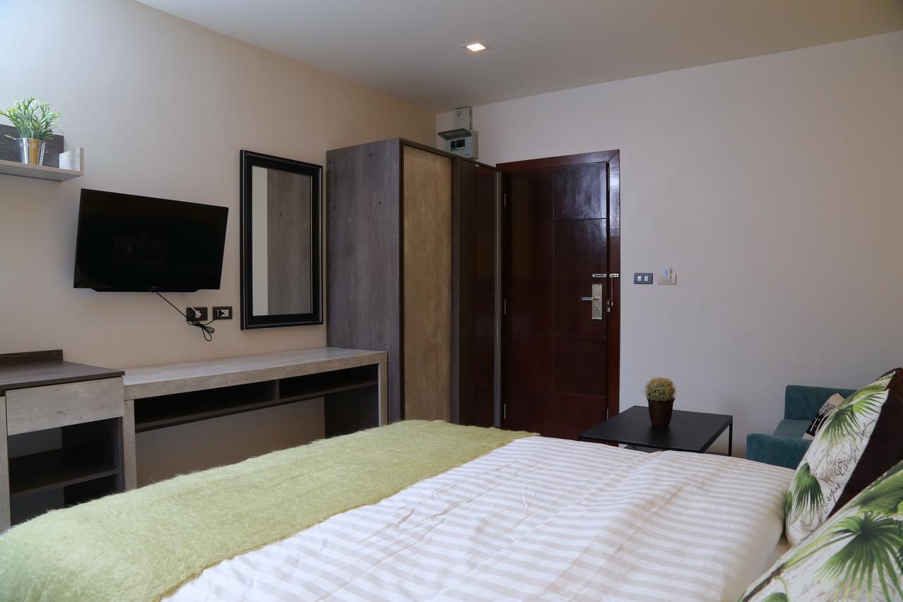 Aparthotel At Singh 3*
